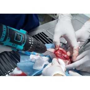 Hình ảnh phẫu thuật tại Phòng khám